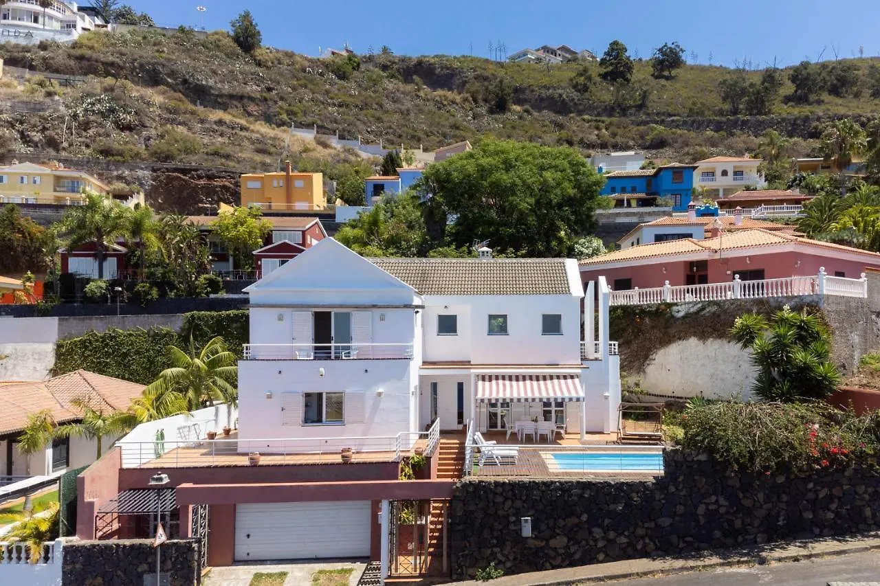 Home2Book Stunning Villa Raquel, Pool & View Sauzal