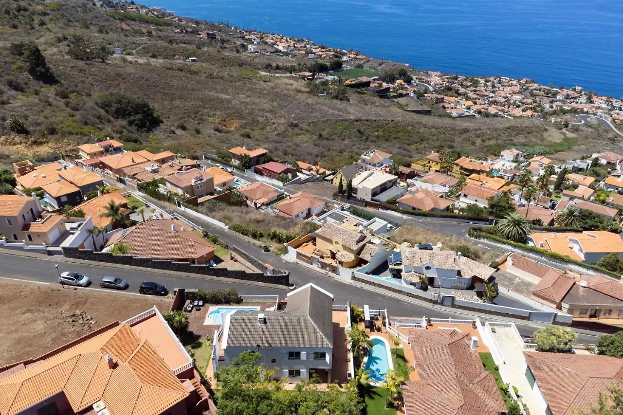 Home2Book Stunning Villa Raquel, Pool & View Sauzal